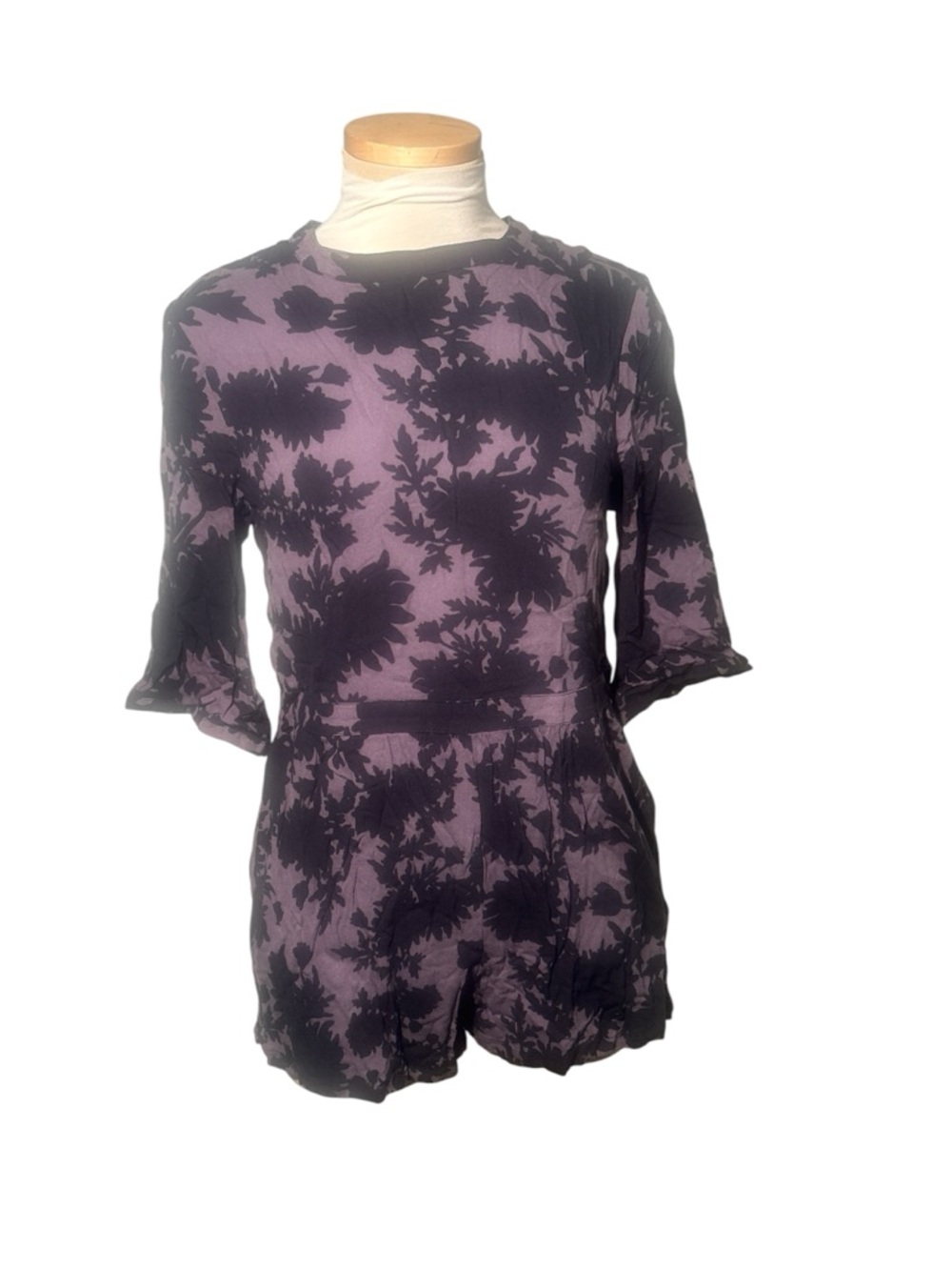Sea Gypsies Purple and Black Floral Short Romper Size Medium